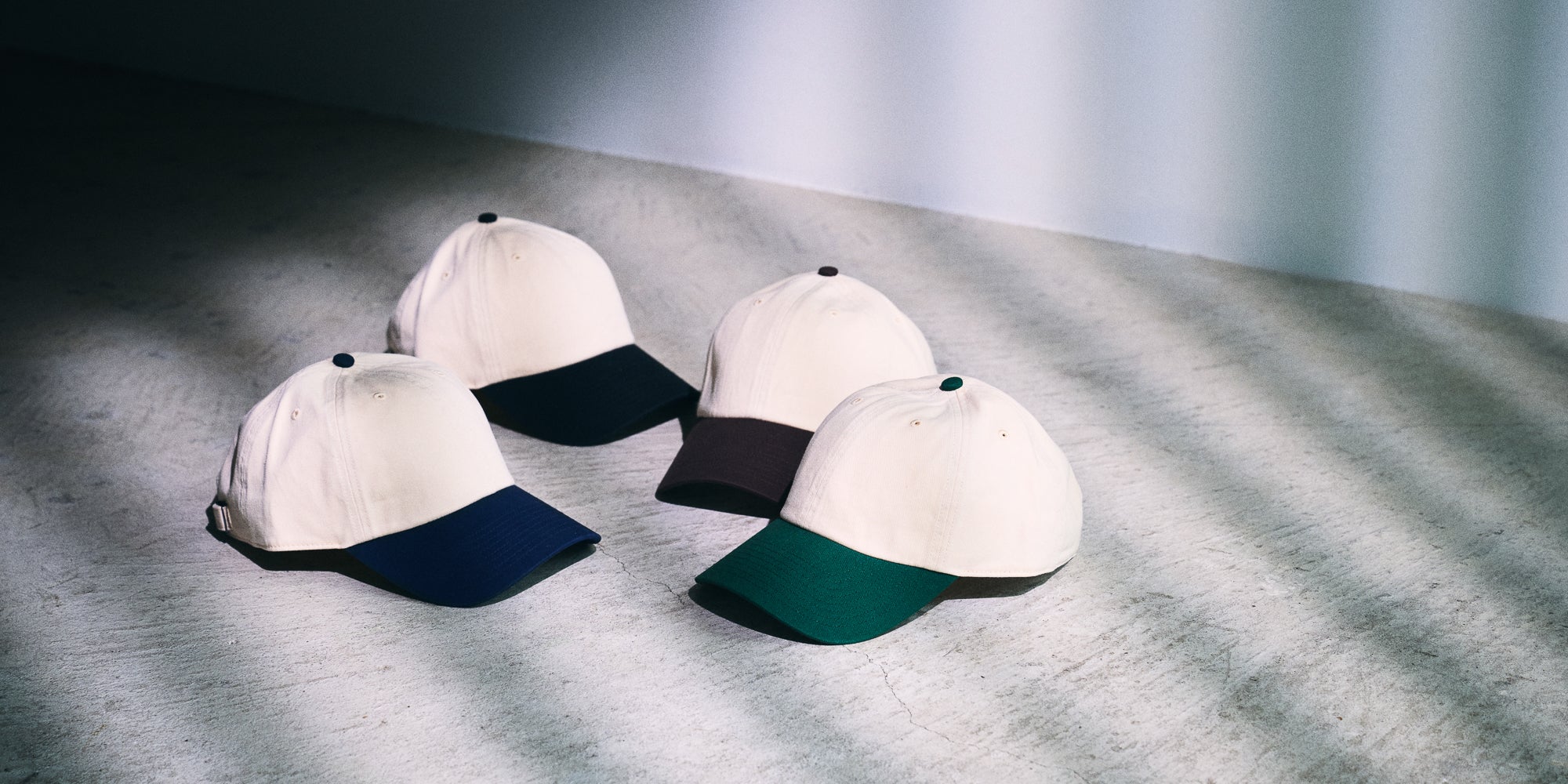 Caps