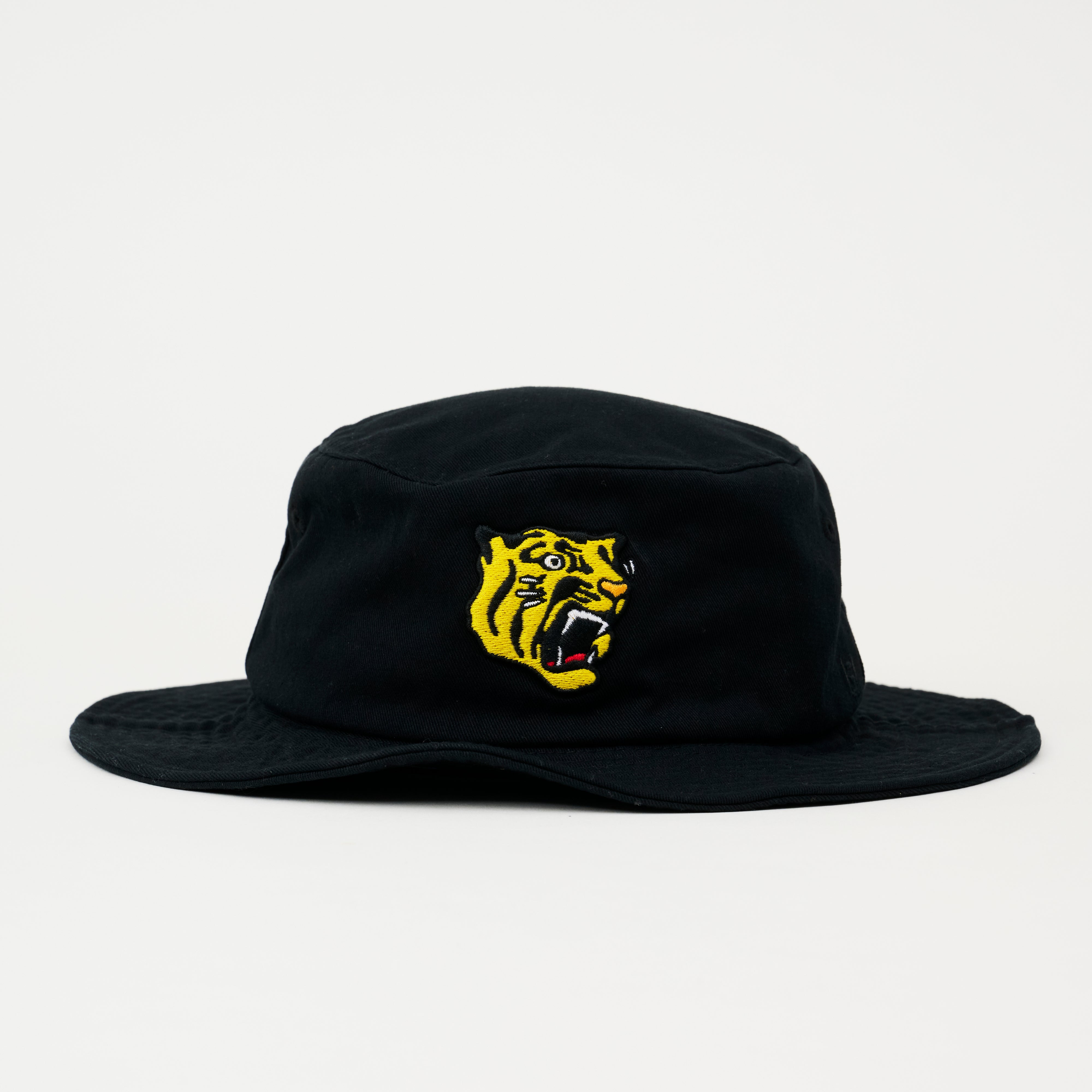 Caps