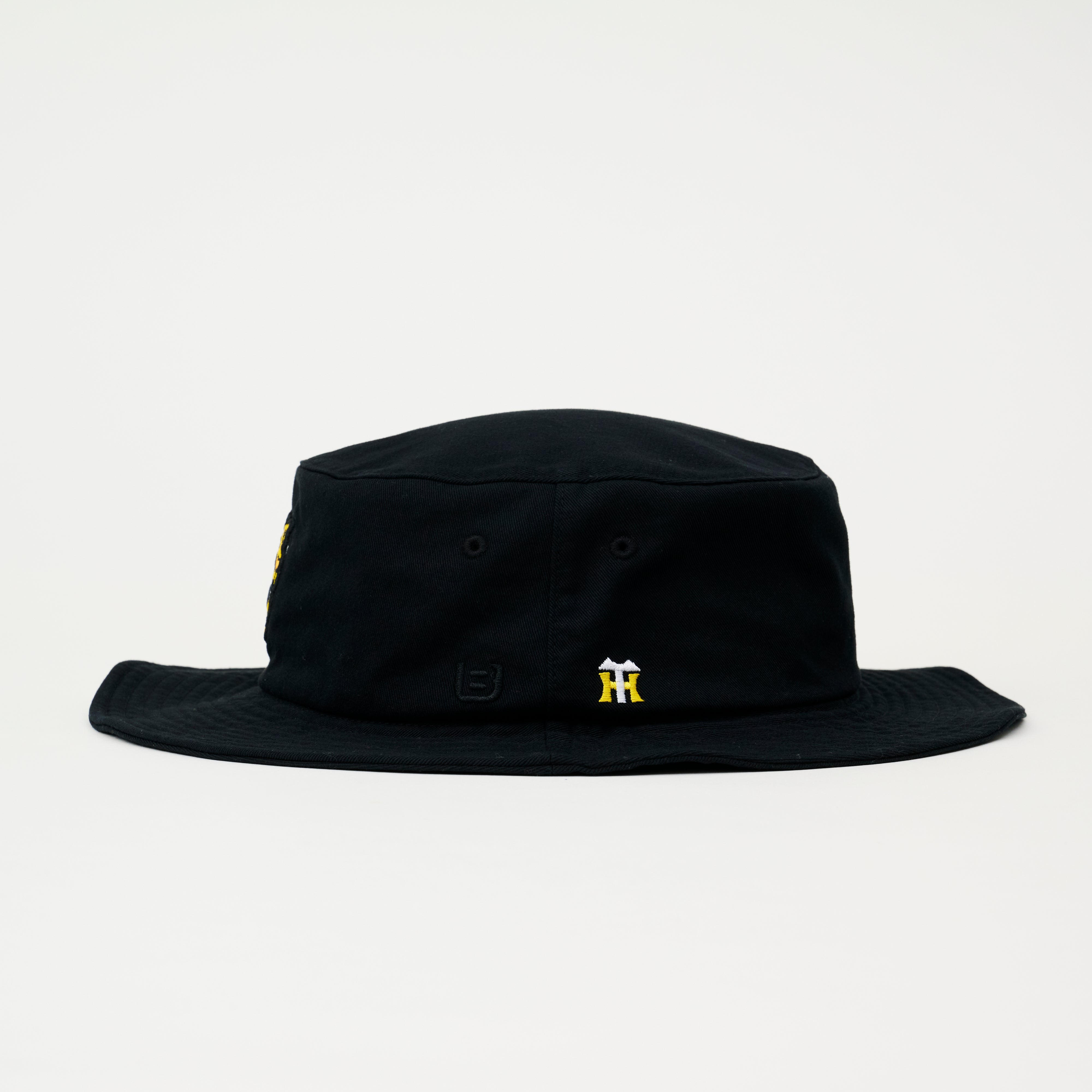 Caps